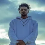 بيس